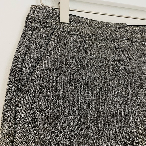 F21 Gold & Black Glittering Metallic Shorts - Picture 6 of 9